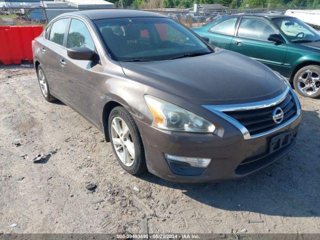  Salvage Nissan Altima