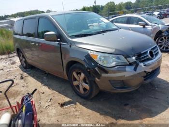  Salvage Volkswagen Routan