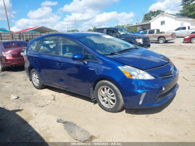  Salvage Toyota Prius v