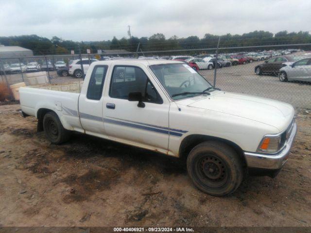  Salvage Toyota Pickup