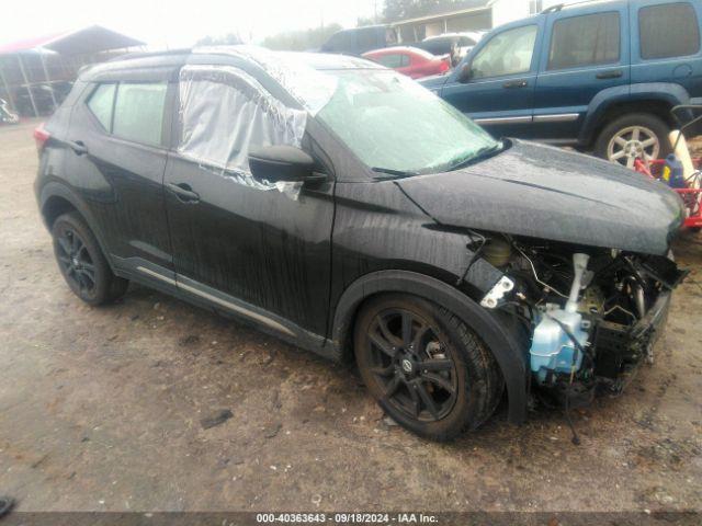  Salvage Nissan Kicks