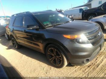  Salvage Ford Explorer