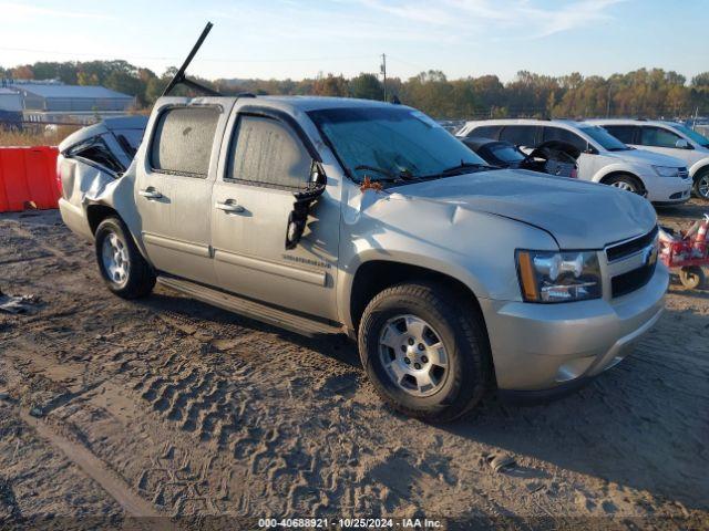  Salvage Chevrolet Suburban 1500