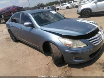  Salvage Hyundai Genesis