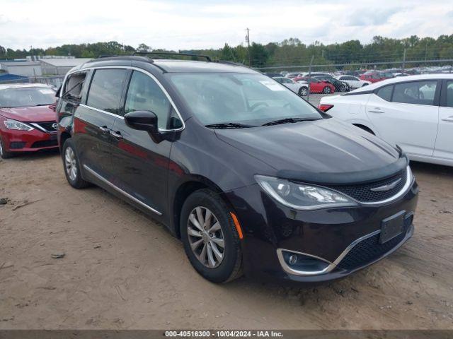  Salvage Chrysler Pacifica