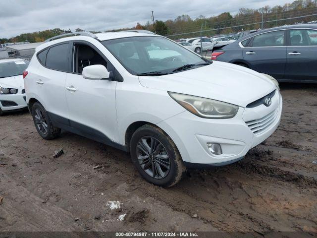  Salvage Hyundai TUCSON