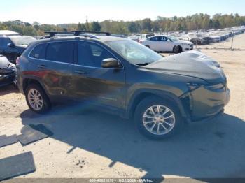  Salvage Jeep Cherokee