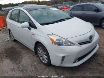  Salvage Toyota Prius v