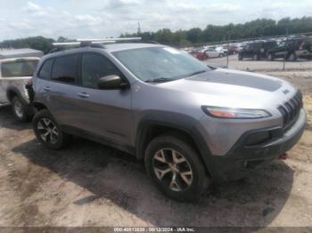  Salvage Jeep Cherokee