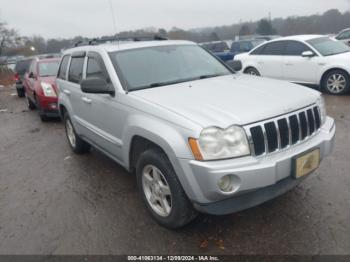  Salvage Jeep Grand Cherokee