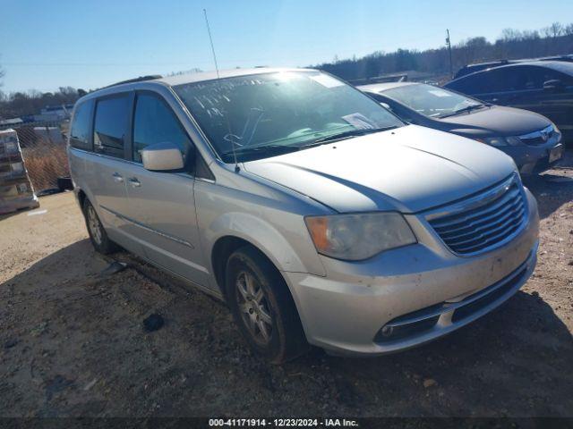  Salvage Chrysler Town & Country