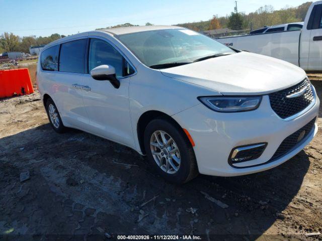  Salvage Chrysler Pacifica