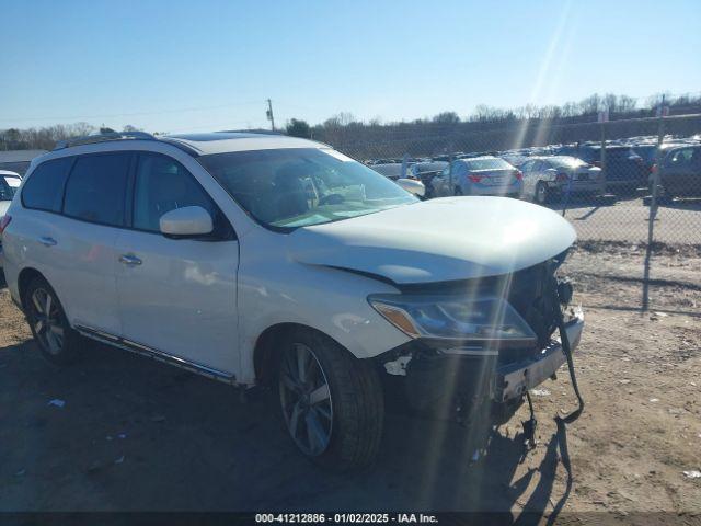  Salvage Nissan Pathfinder