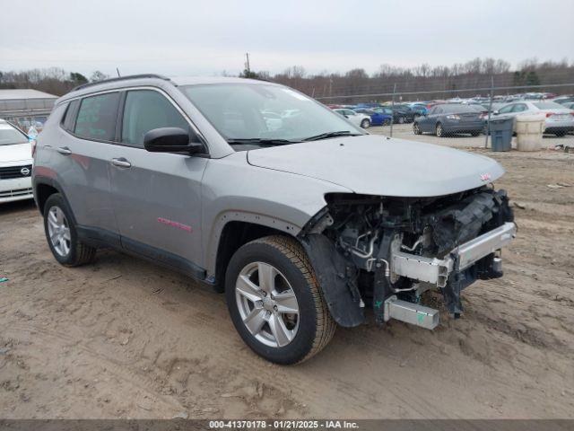  Salvage Jeep Compass