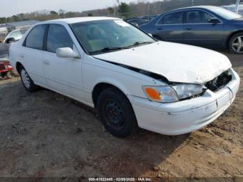  Salvage Toyota Camry