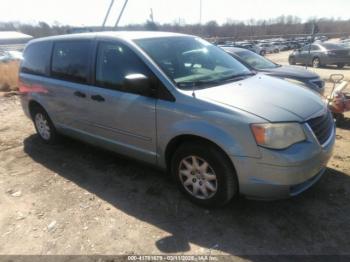  Salvage Chrysler Town & Country