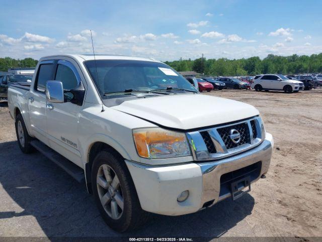  Salvage Nissan Titan