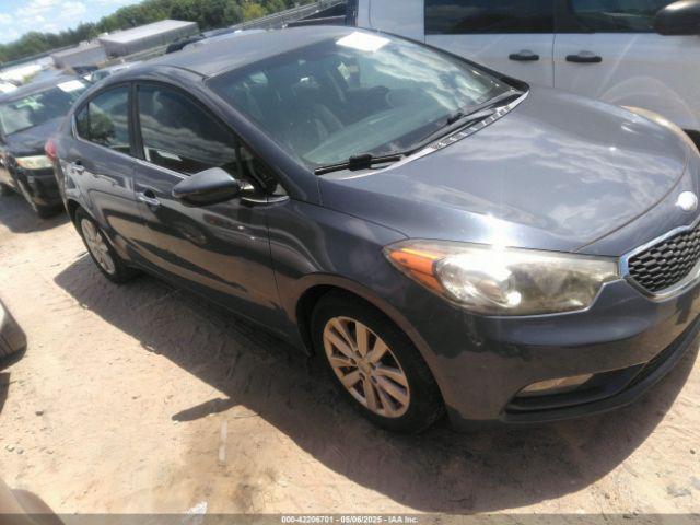  Salvage Kia Forte