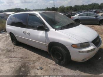  Salvage Chrysler Town & Country