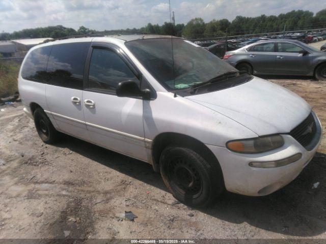  Salvage Chrysler Town & Country