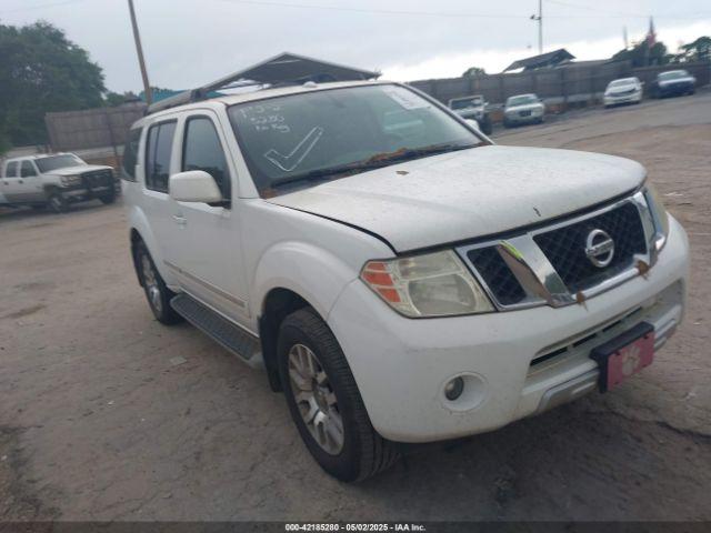  Salvage Nissan Pathfinder
