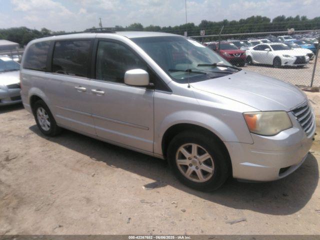  Salvage Chrysler Town & Country