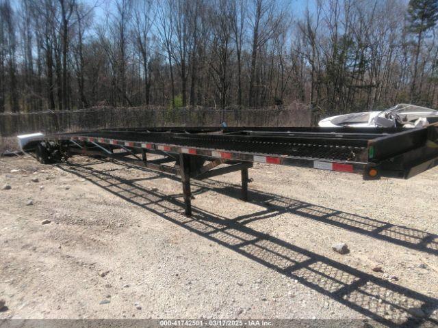  Salvage Kaufman Trailers Trailer