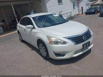  Salvage Nissan Altima