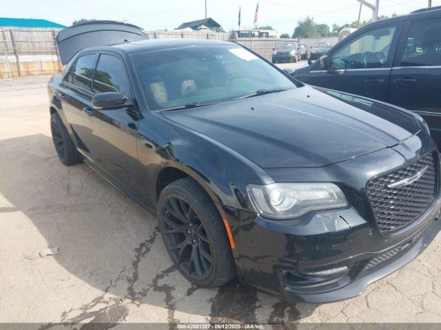  Salvage Chrysler 300