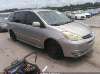  Salvage Toyota Sienna