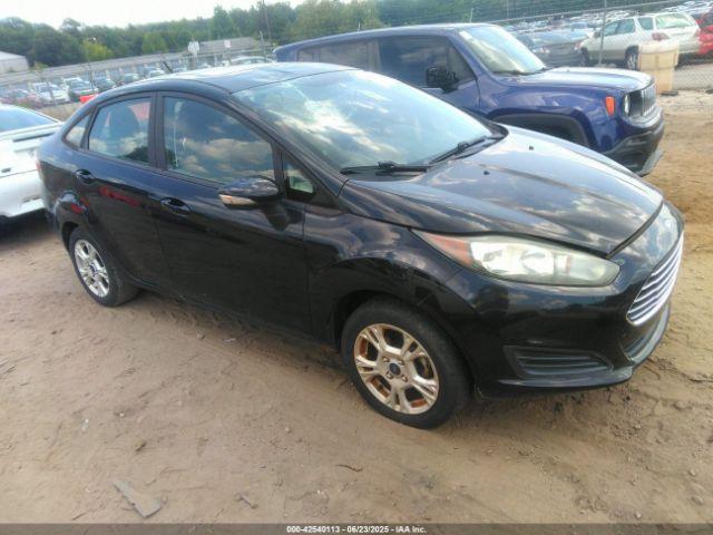 Salvage Ford Fiesta