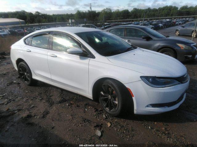 Salvage Chrysler 200