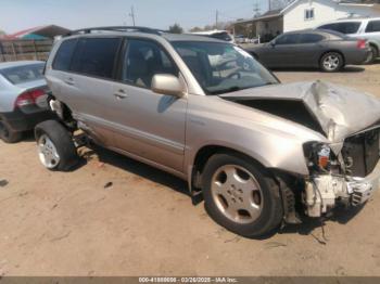  Salvage Toyota Highlander
