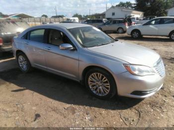  Salvage Chrysler 200
