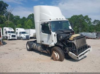  Salvage Volvo Vn