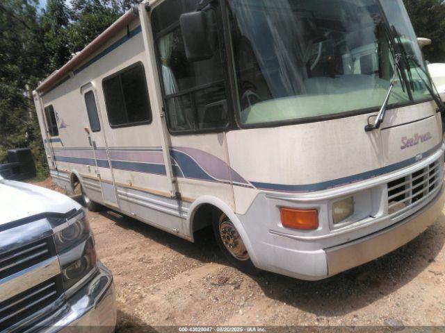  Salvage Chevrolet P30