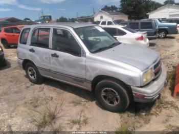  Salvage Chevrolet Tracker