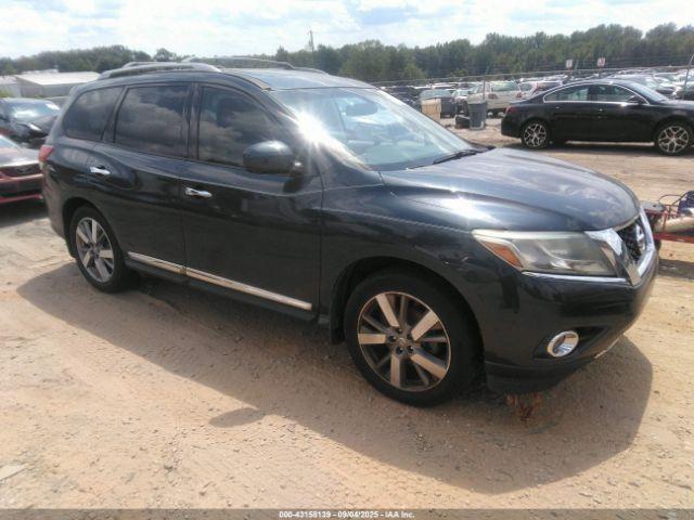  Salvage Nissan Pathfinder