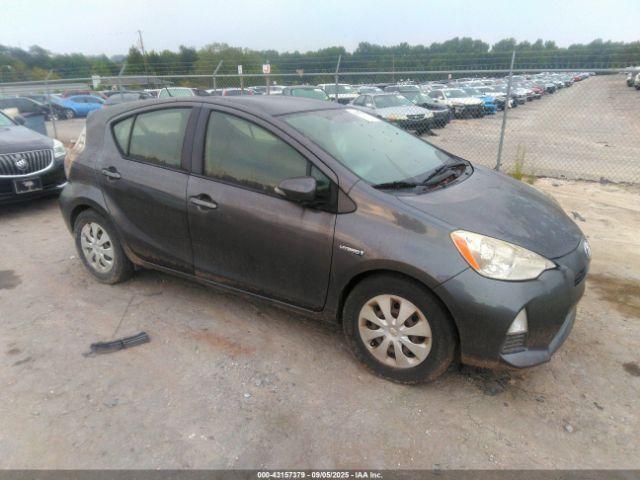  Salvage Toyota Prius c