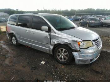  Salvage Chrysler Town & Country