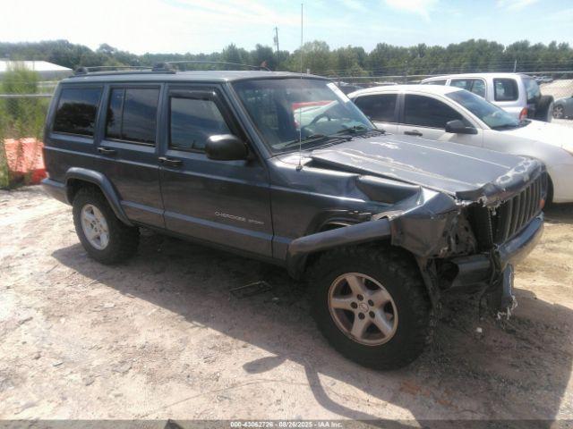  Salvage Jeep Cherokee