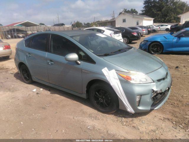  Salvage Toyota Prius