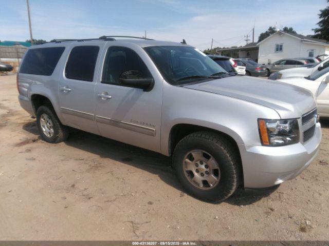  Salvage Chevrolet Suburban 1500