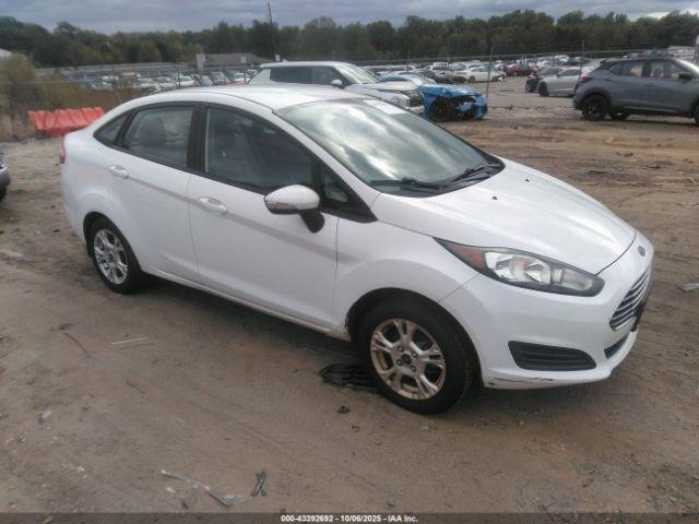  Salvage Ford Fiesta