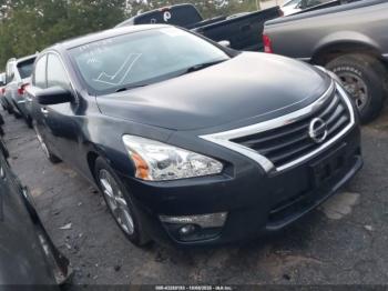  Salvage Nissan Altima