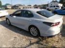 Toyota Camry Le Image 4