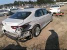 Toyota Camry Le Image 6
