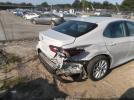 Toyota Camry Le Image 2