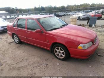  Salvage Volvo S70