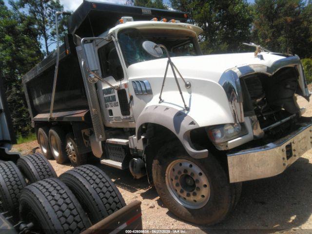  Salvage Mack 700